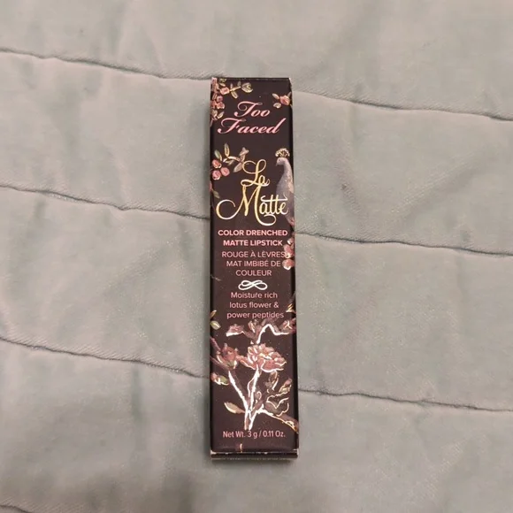 NIB Too Faced La Matte full size lipstick - Picture 2 of 4